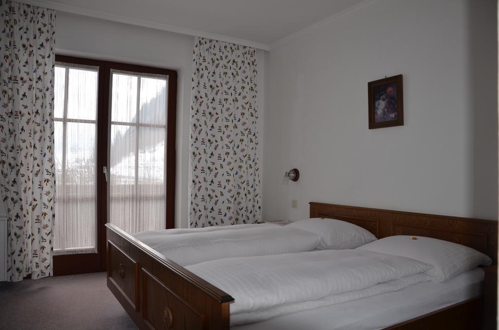 Hotel-Garni Kaiserhof Раурис Екстериор снимка
